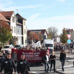 Die Polizei läuft voran