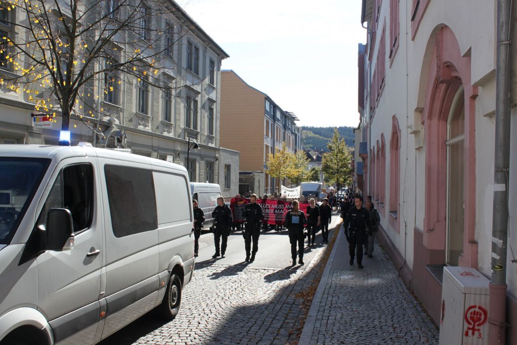Auf dem Weg zur ersten Kundgebung