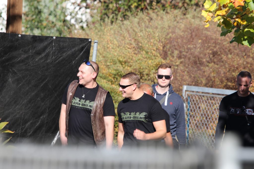 mit Sonnenbrille: Leon Ringl beim “Kampf der Nibelungen” in Ostritz am 13.10.2018
