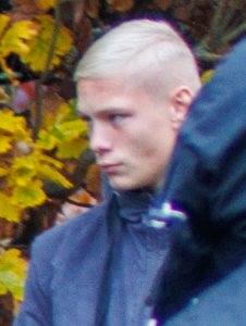 Thorben Pfotenhauer beim NS-Volkstrauertagsgedenken in Eisenach am 17.11.2024 (Bild: Recherchenetzwerk Berlin)